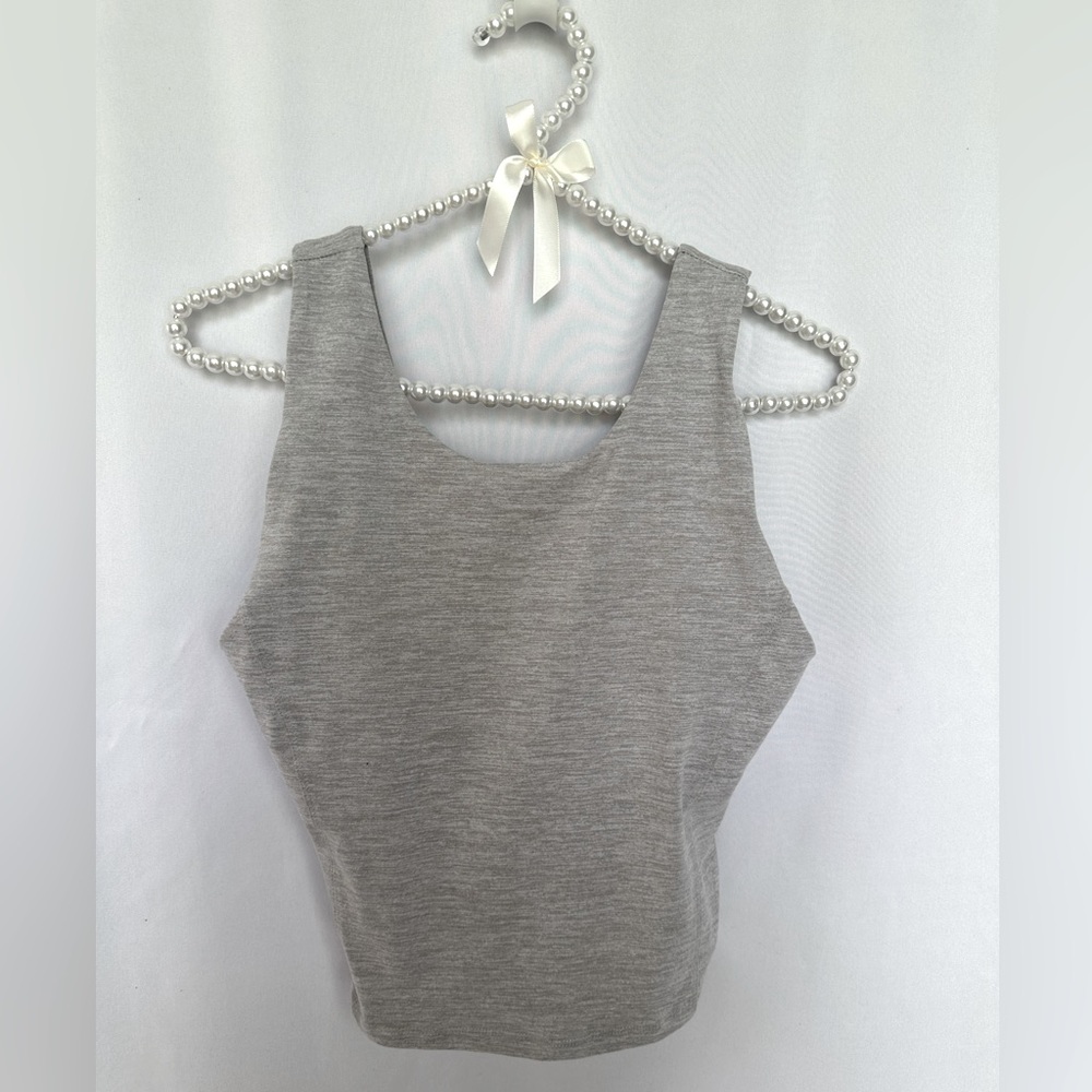 Danskin Gray Fitted Crop Tank Top size small
